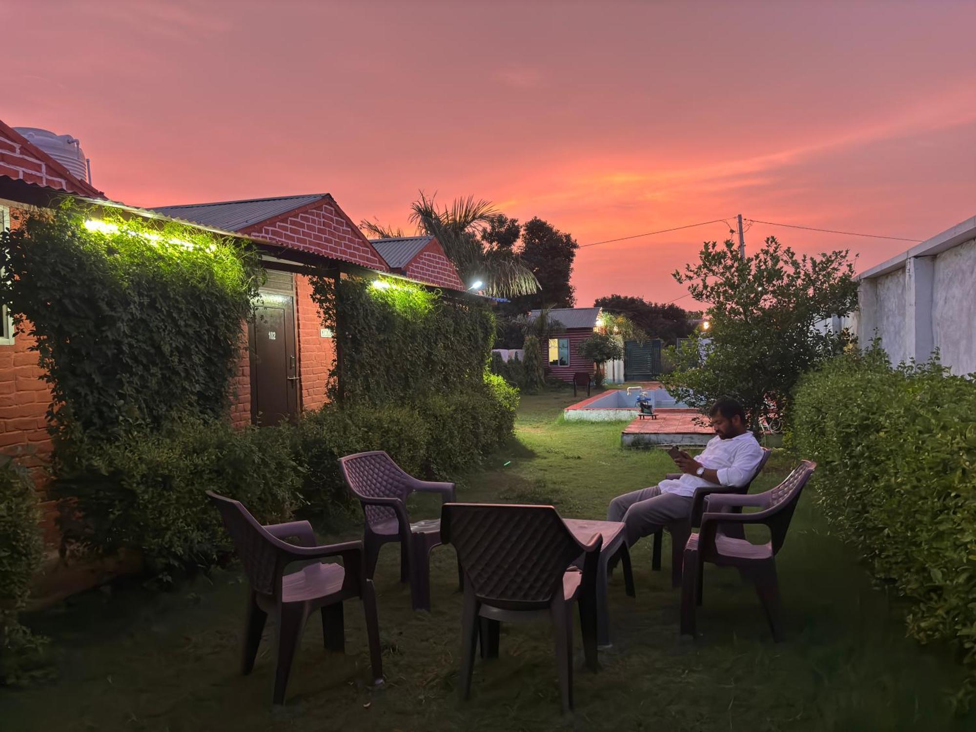 Hotel Lucifer Pushkar Extérieur photo