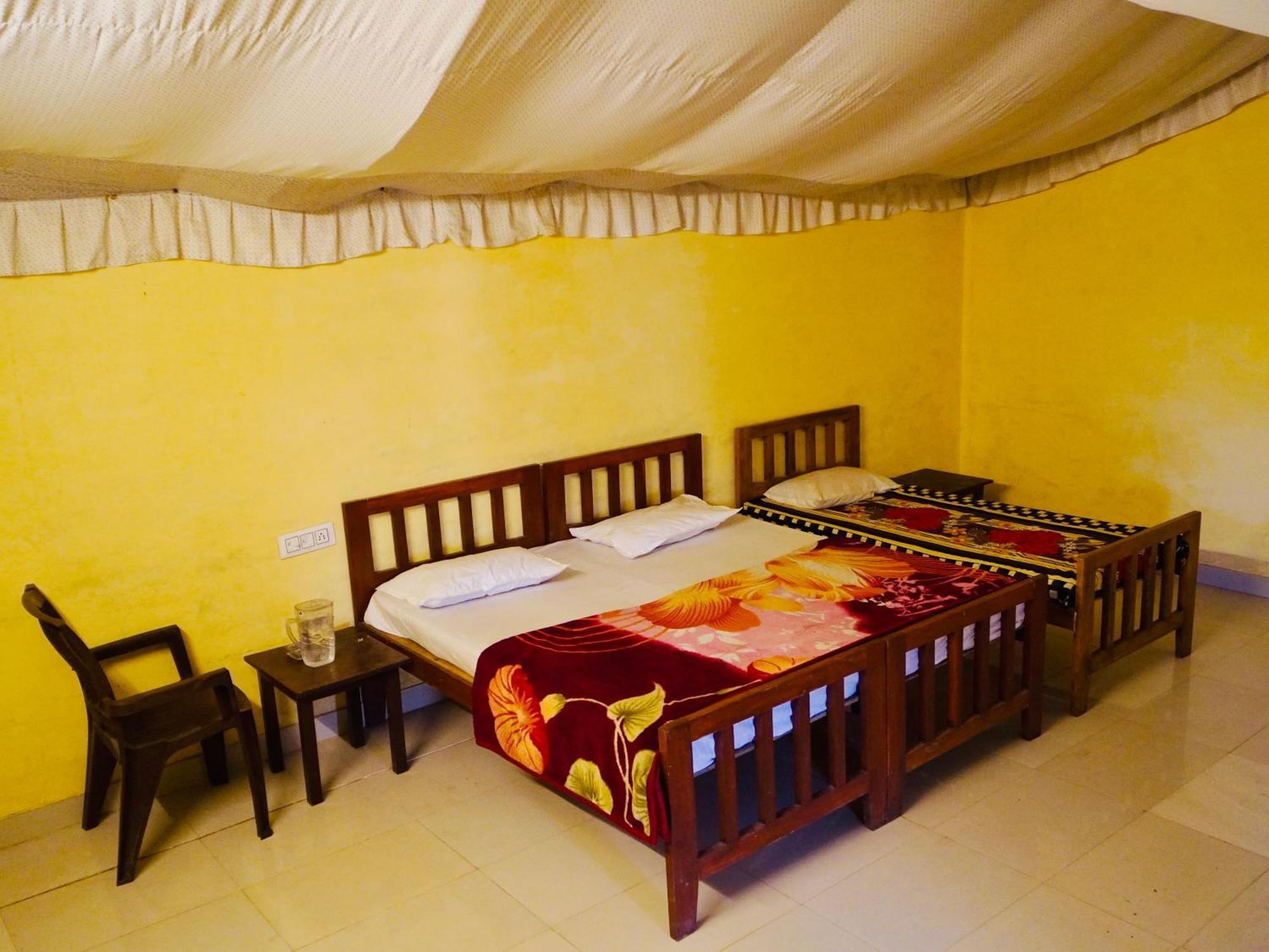 Hotel Lucifer Pushkar Extérieur photo